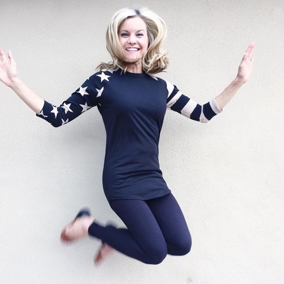 LuLaRoe Stars & Stripes Randy Tee - Picture 3 of 5